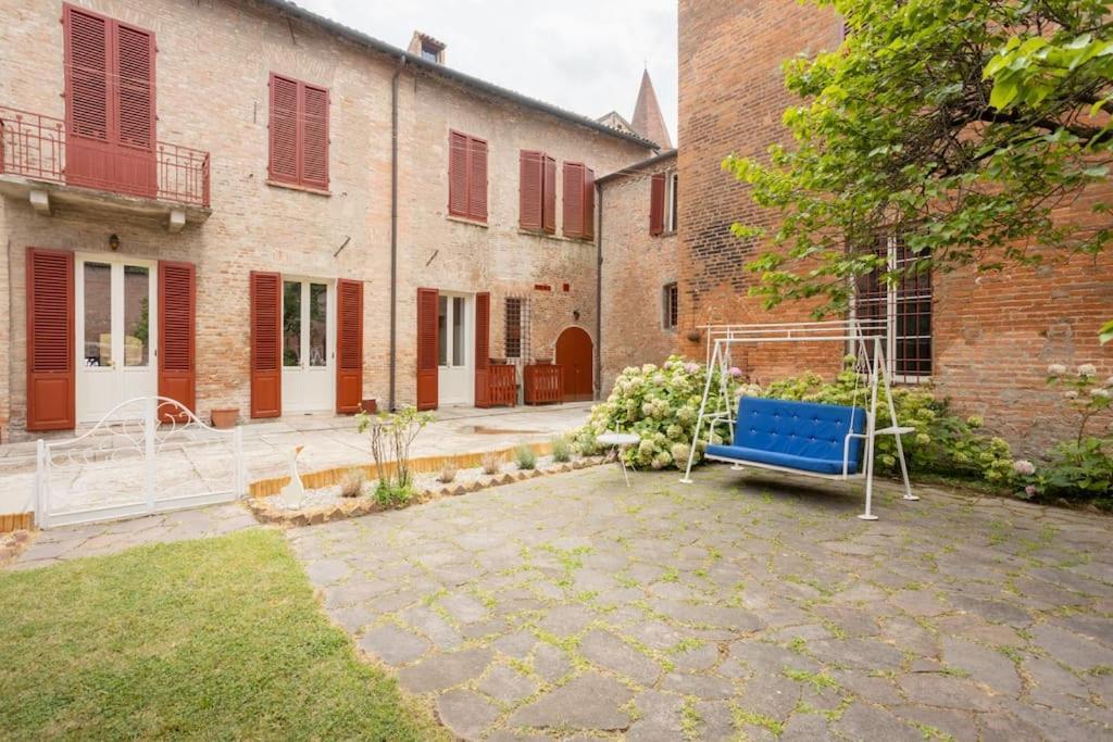 Palazzo Sabbioni Appartamento Lusso Due Camere Soggiorno Cucina Ferrara Exterior photo